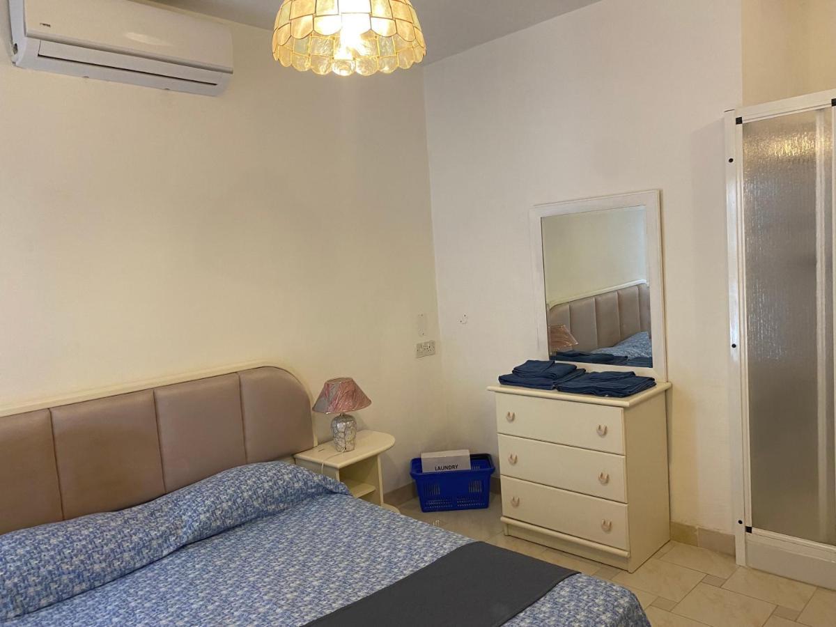 Sea Front Apartment At Mellieha Bay, Malta! Εξωτερικό φωτογραφία